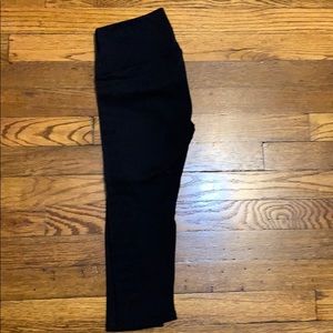 Lululemon Reveal Crops Size 6